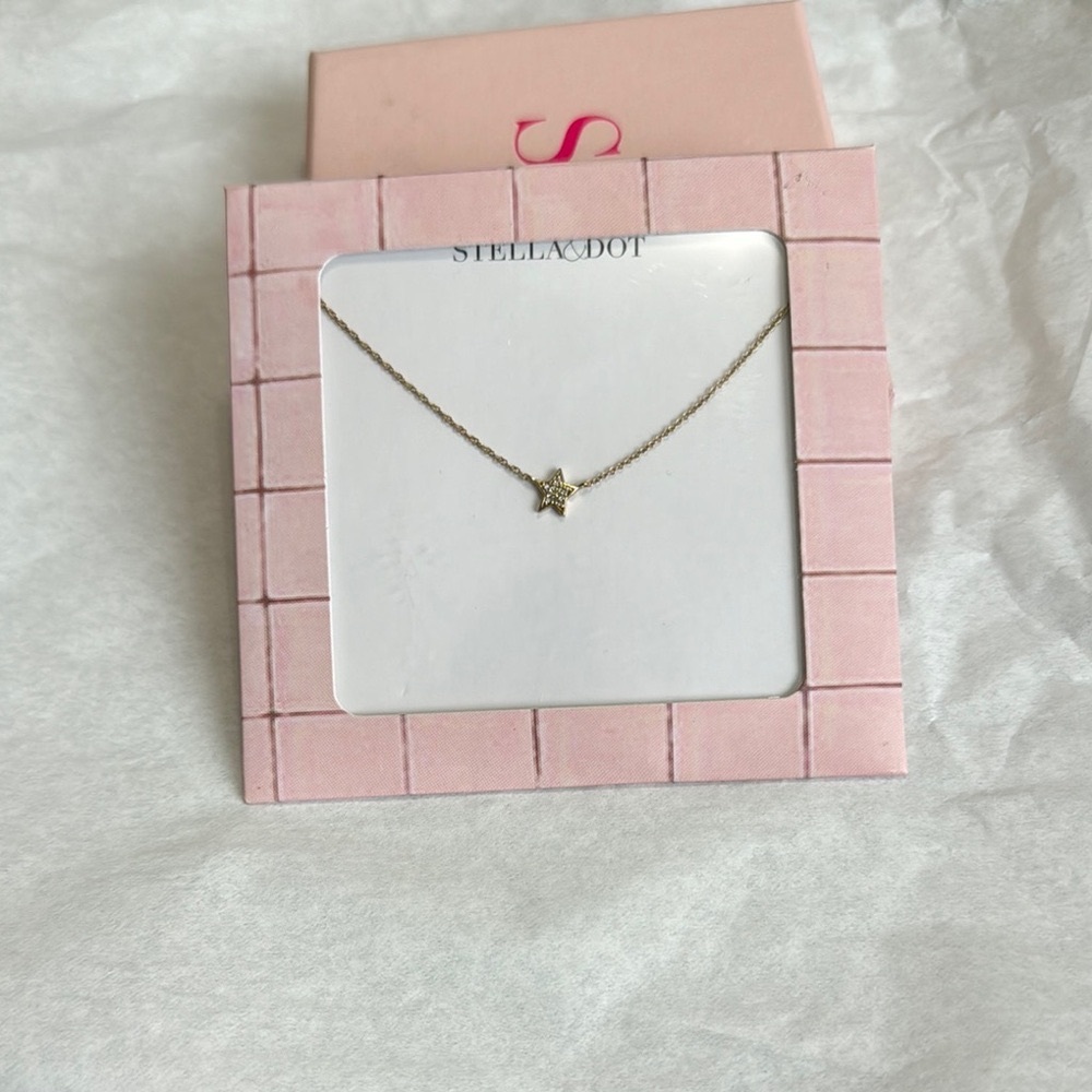Stella & Dot Pave Gold Star Necklace